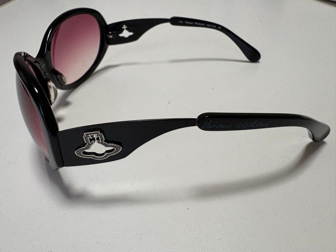 Vivienne WestwoodサングラスVW-7723 hyde着用モデル