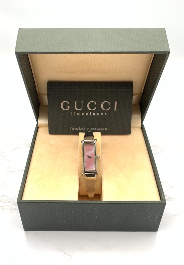 【不動】GUCCI バングルウォッチ　ピンク　腕時計