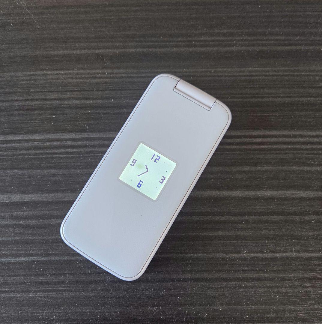 DOCOMO らくらくフォン F-01M ホワイト