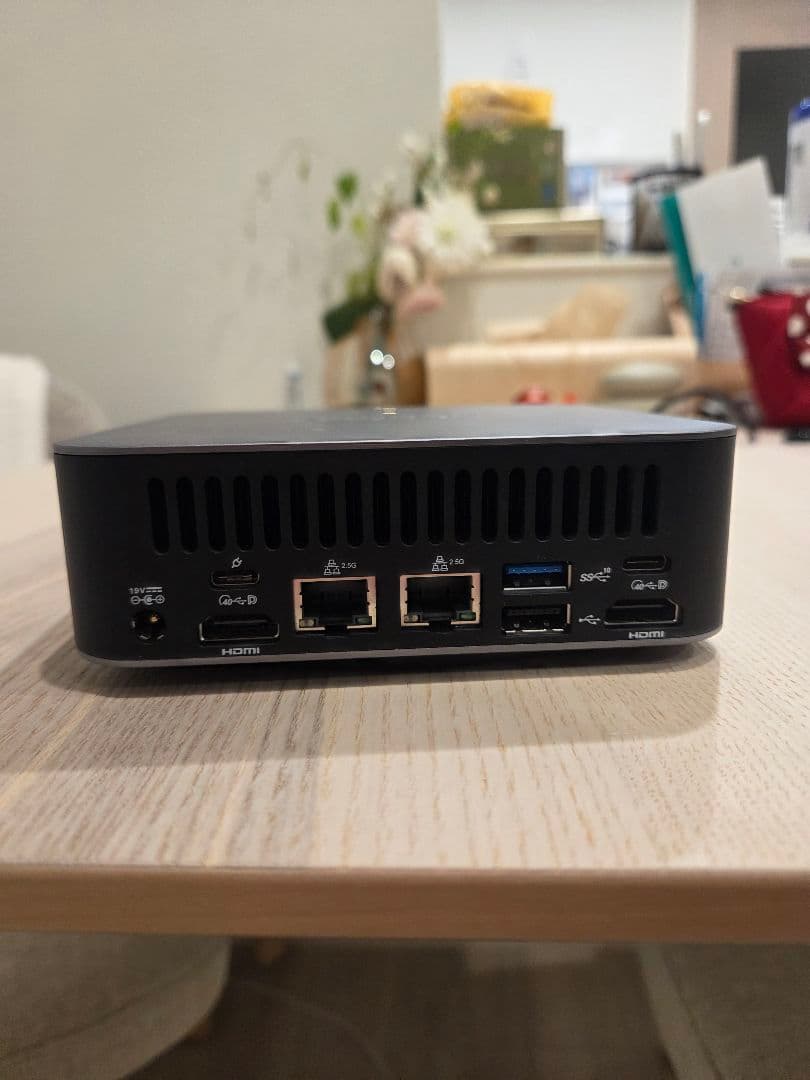 高性能 ミニPC GEEKOM AI PC GT1 Mega【おまけ付き】