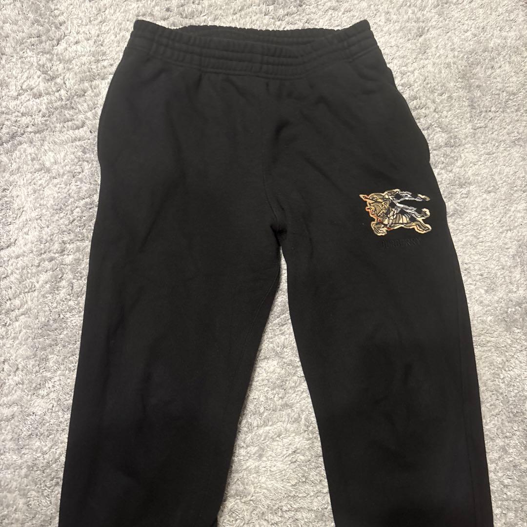 ネ*ル様 Burberry トレーナーセットアップ