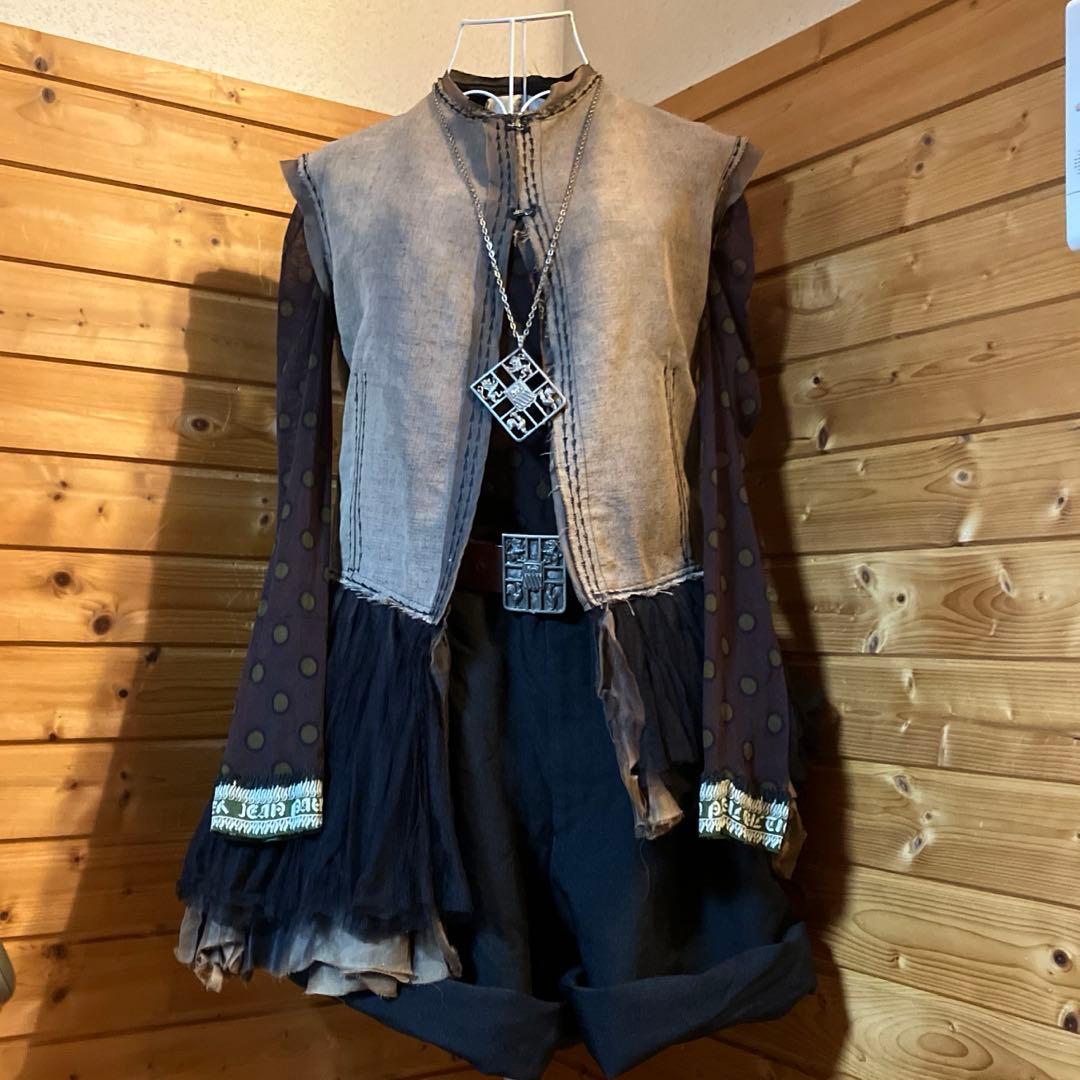 マルクルビアン　ティアードパワーネット　ノースリーブ　ジレ　トップス48