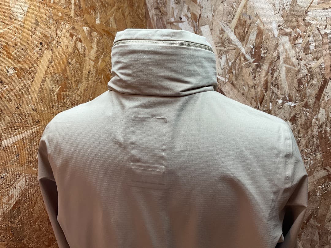 美品 DESCENTE デサント DAMPGC42 オルテライン ジャケット L