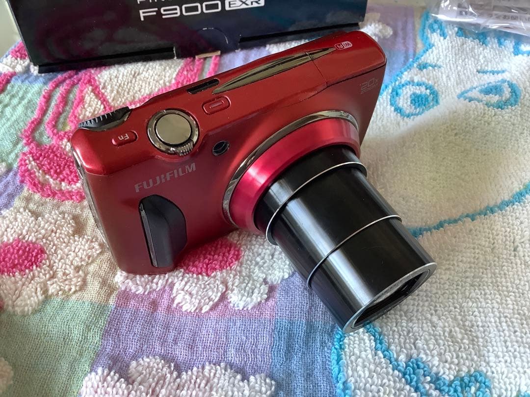 美品 FUJIFILM 20倍望遠 FinePix F900EXR デジカメ