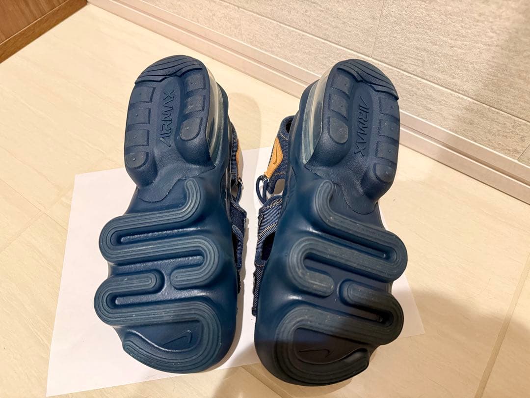 完売品・入手困難　NIKE エアマックスココ デニム 23cm