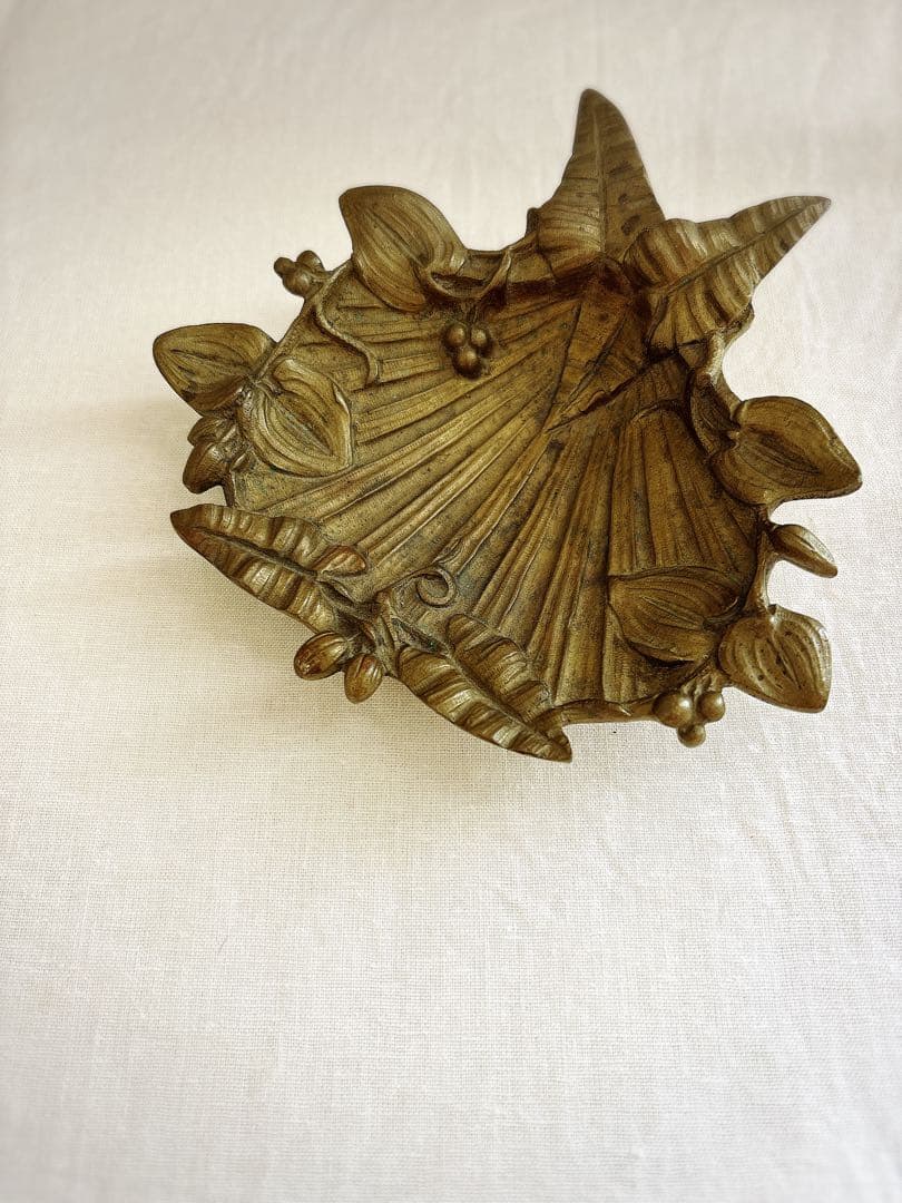 フランスブロカント　真鍮製トレイ　シェル型トレイ　シェル・ボタニカル