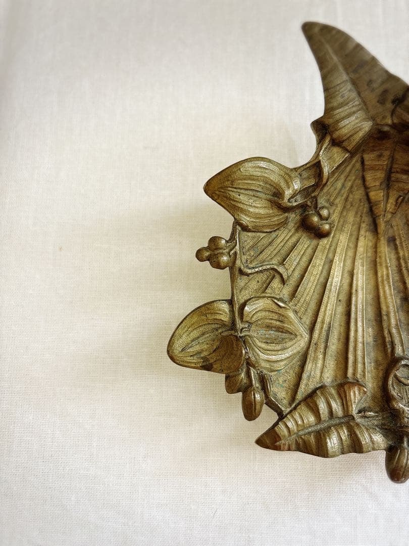 フランスブロカント　真鍮製トレイ　シェル型トレイ　シェル・ボタニカル