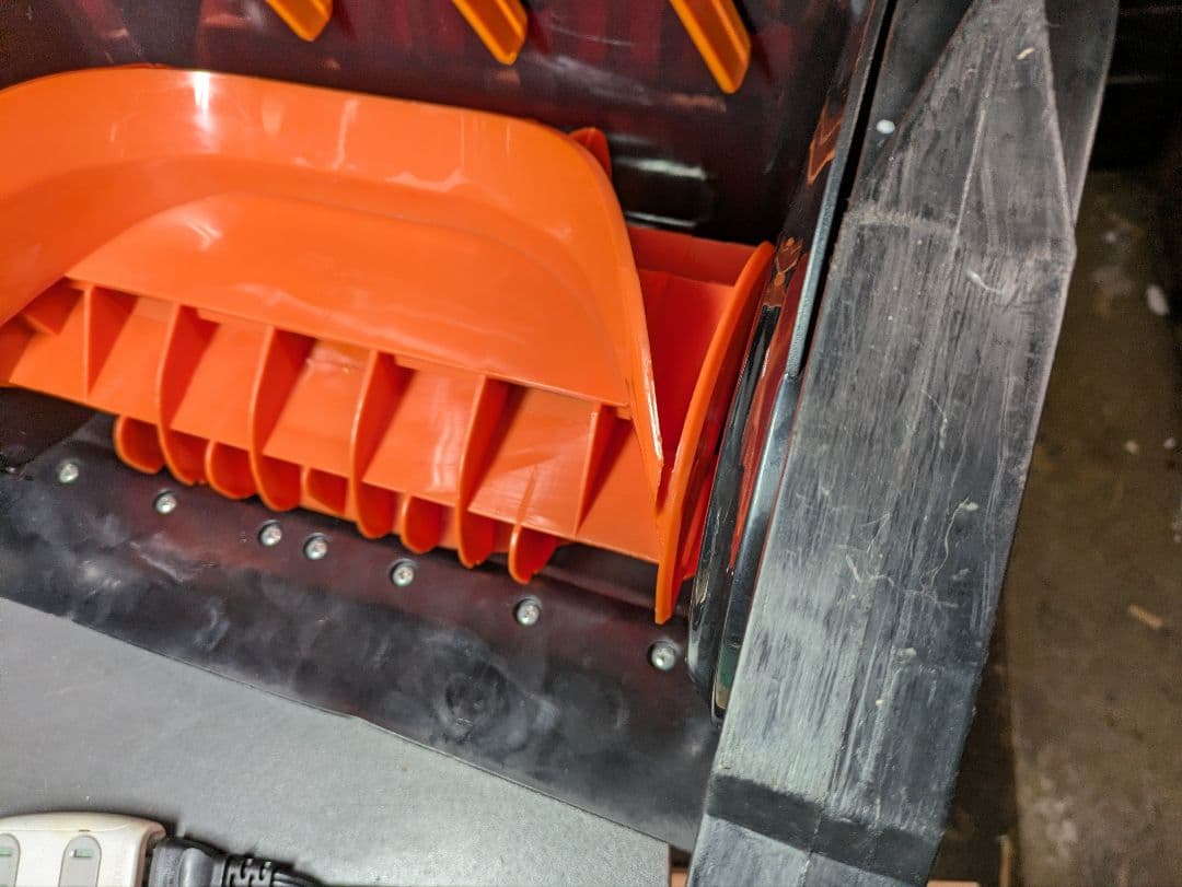 使用品 電動除雪機 専用バッテリー2個+専用充電器付き 除雪機 折りたたみ式