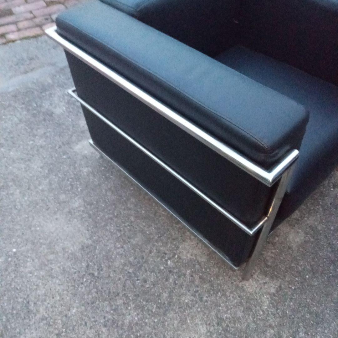 ル・コルビジェ　LC2　1人掛けソファ　1脚　リプロダクト品(レプリカ)合皮