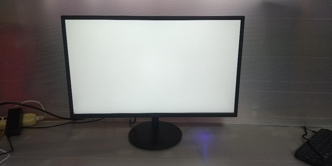 WQHD(2560x1440)　モニター本体　２７インチ