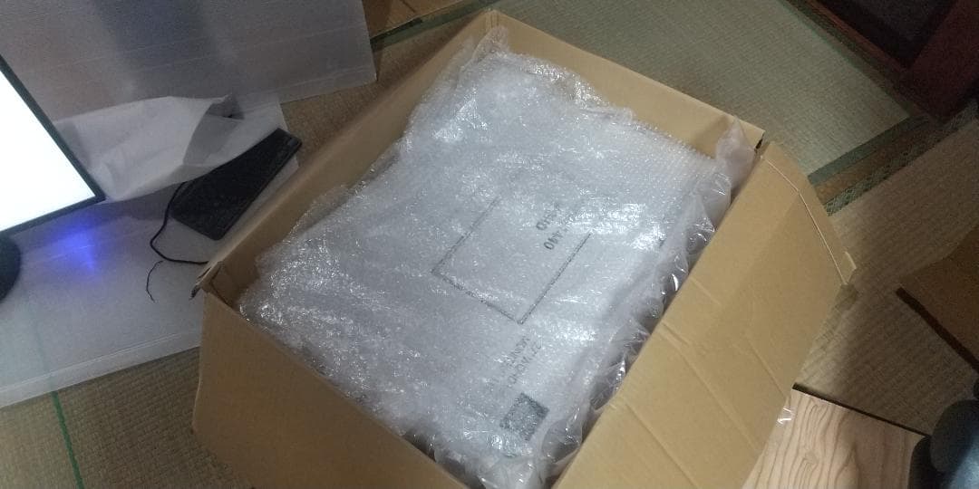 WQHD(2560x1440)　モニター本体　２７インチ