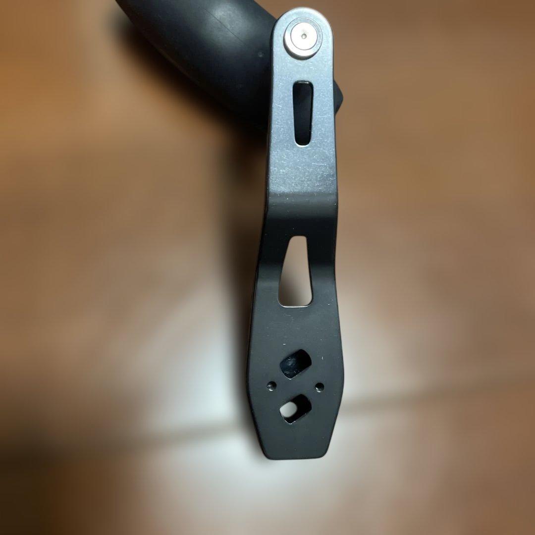 オシアジガー Fカスタム 2000NRHG 右のハンドル