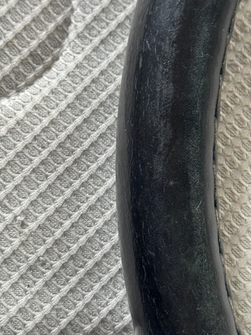 ナルディクラシック　ホーンボタン付き