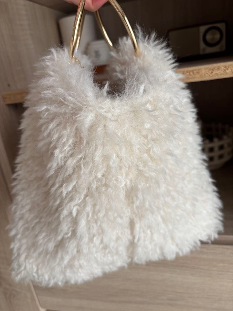 ガリャルダガランテ　エコファーリングバック　オフホワイト