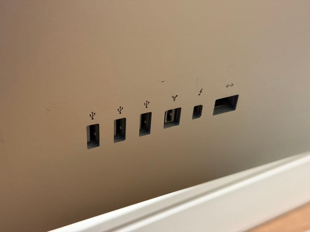 Apple thunderbolt display サンダーボルトディスプレイ