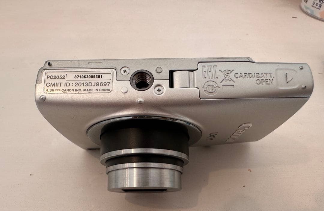 Canon IXY 630シルバー