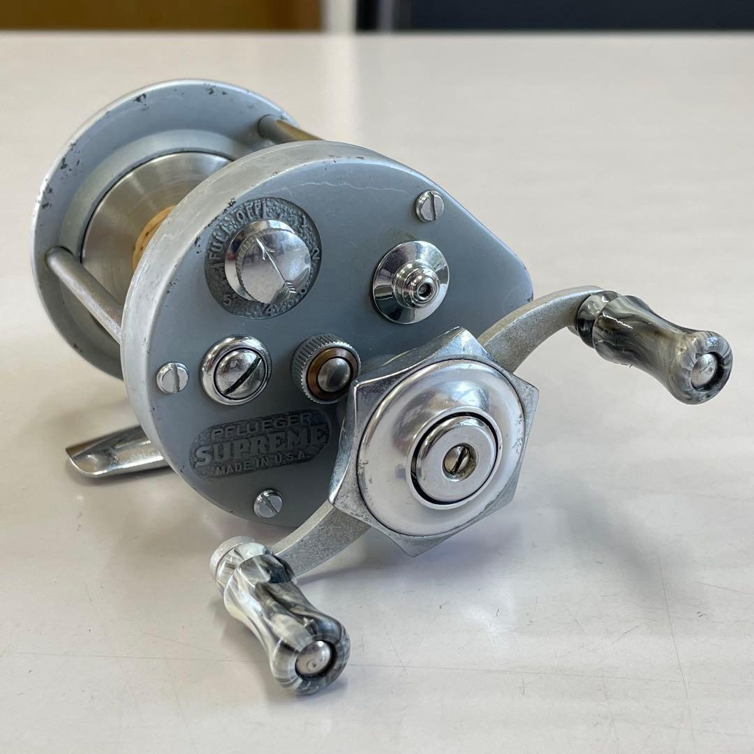 PFLUEGER SUPREME 1573 フリースプール