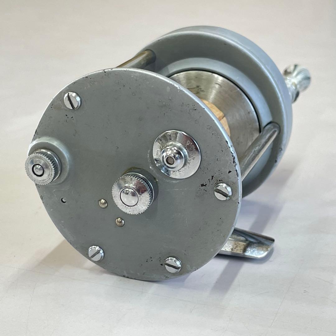 PFLUEGER SUPREME 1573 フリースプール