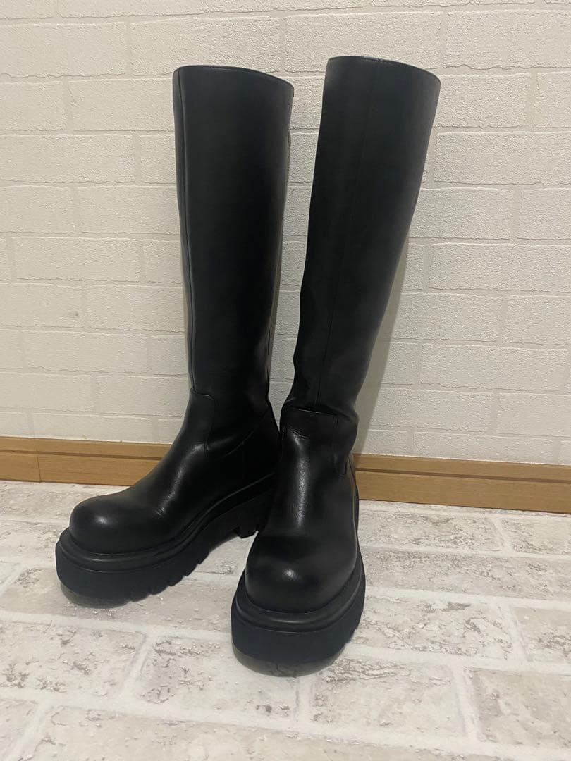 バルブトゥ ニーブーツ