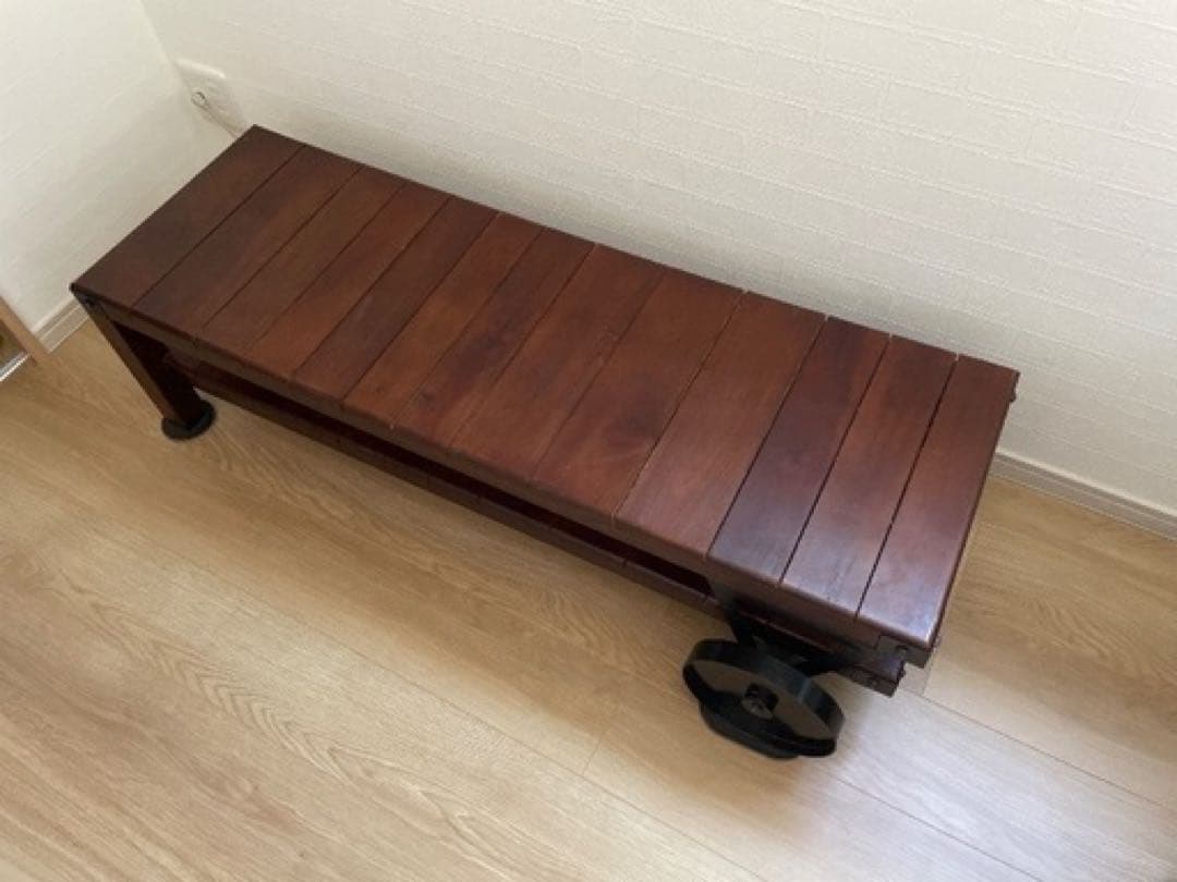 BELLO 車輪付きローボード　トロリーボード　テレビボード　テレビ台