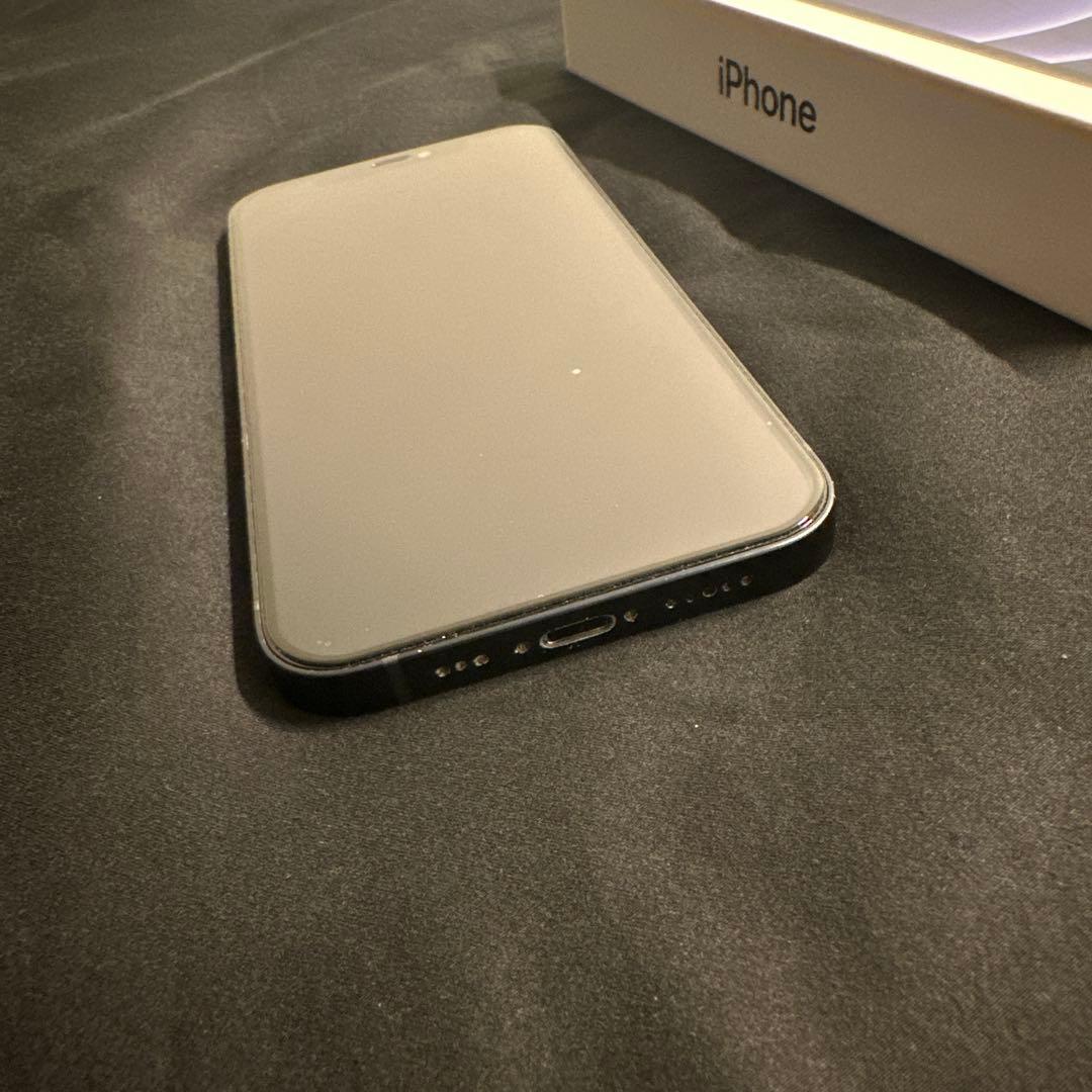 Apple iPhone 12 64GB ブラック 本体 箱付き