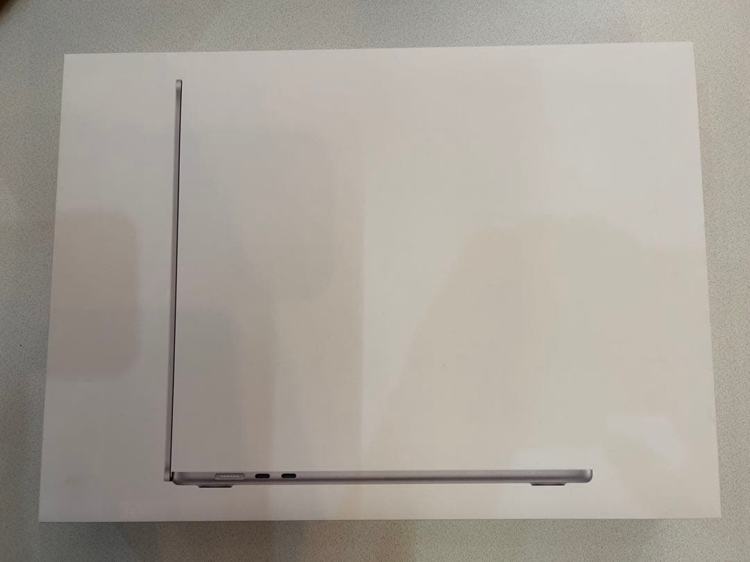 な*の様 Apple MacBook m2 スターライト メモリ8GB・SSD2