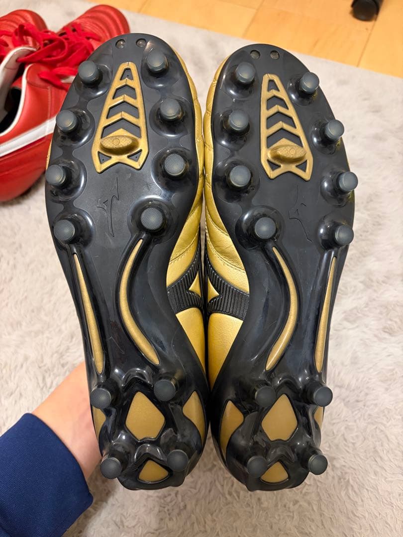 サッカースパイク　ミズノ　モレリアネオ2 ゴールド　限定カラー