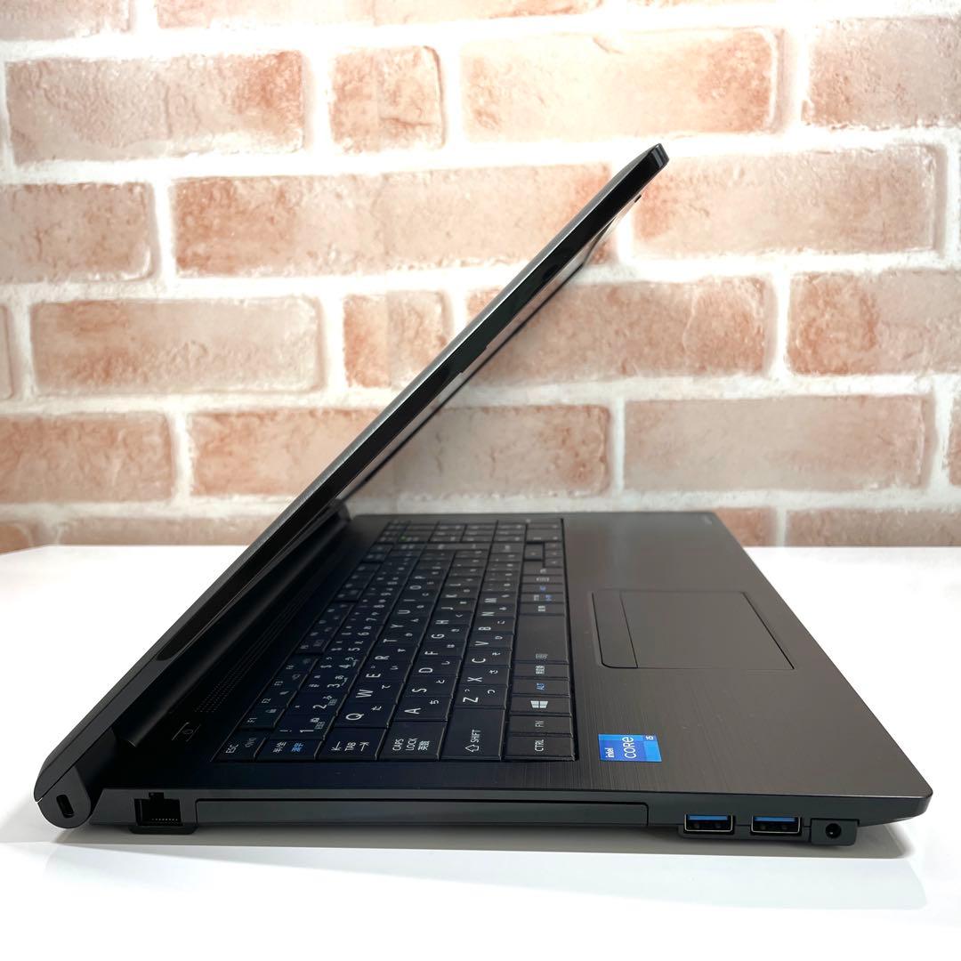 2021年製 テンキー 第11世代 SSD256GB dynabook VV4