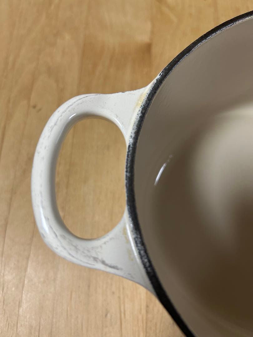 美品☆ル・クルーゼ ココット オーバル☆ホワイト・ベージュ 25cm