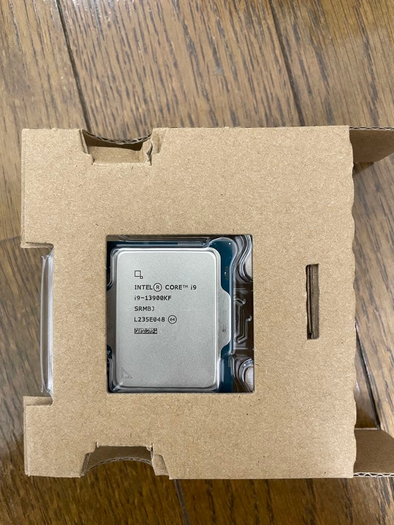 美品 Intel Core i9-13900KF CPU 本体 Tein様