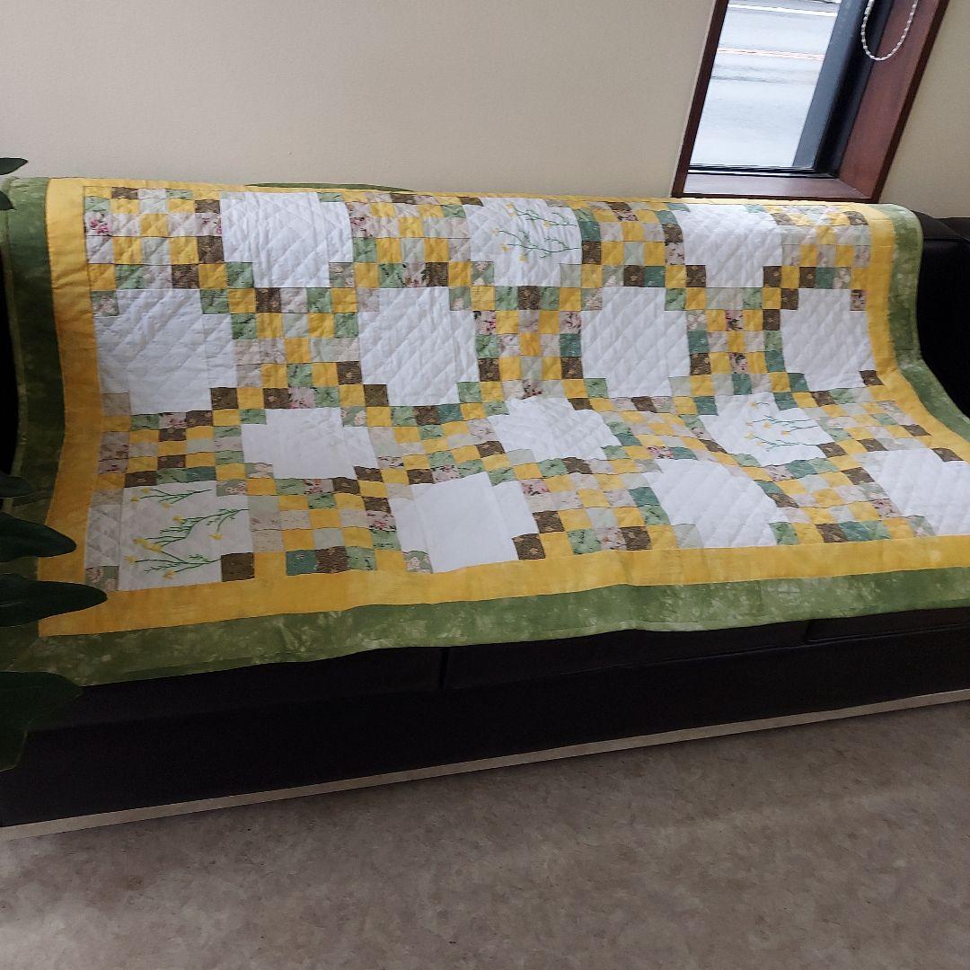 パッチワークキルト　タペストリー