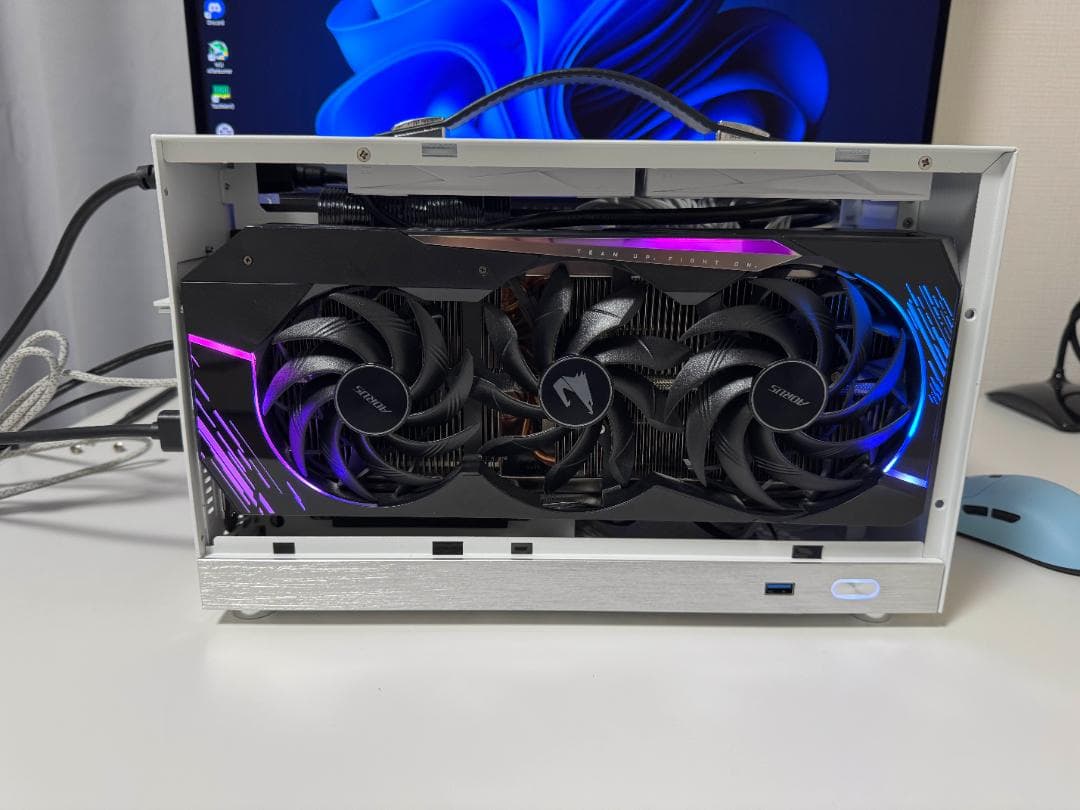 Shiny Snake S300 Mini-ITX PCケース