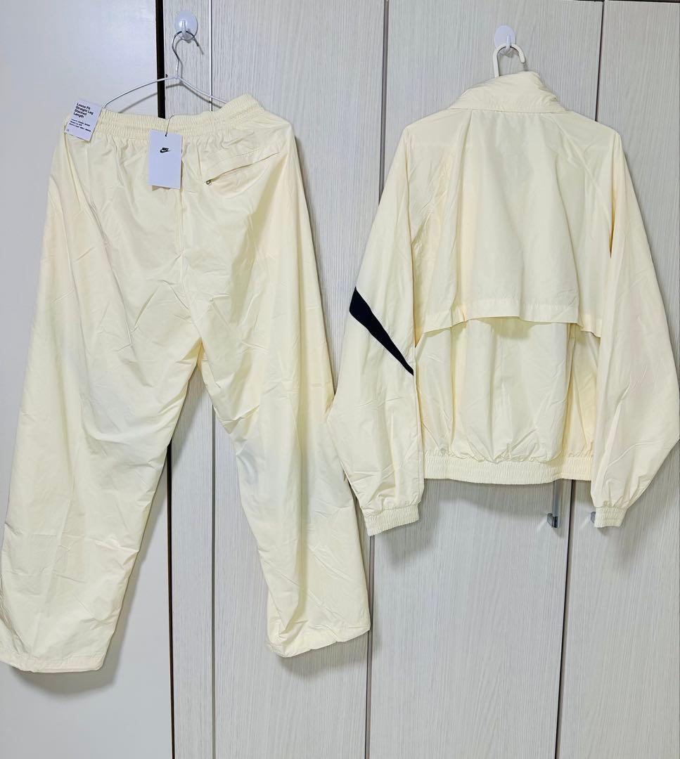 新品 NIKE ナイキ セットアップ アイボリー 上下セットビックロゴ Lサイズ