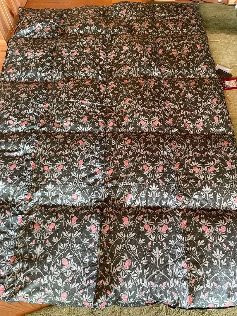 日本製　イングランド産ダウン93% 羽毛布団　シングル　150×210 p