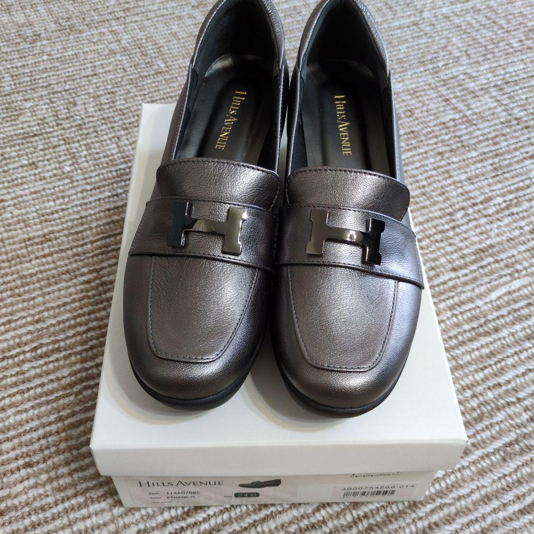 新品ヒルズアベニュー　Hモティーフクリアウェーブソールローファー　２４cm