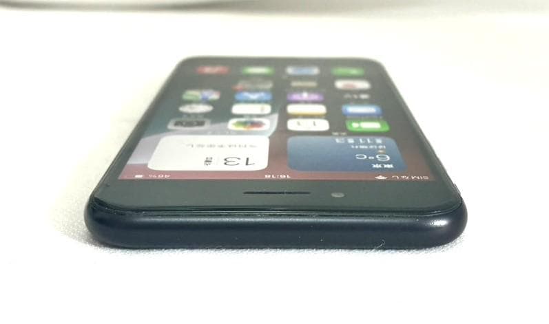 美品 Apple iPhone SE 第2世代 256GB バッテリ残量80%