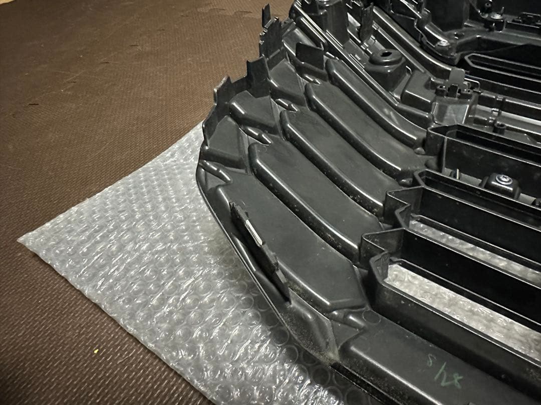 ランクル300 GRグリル