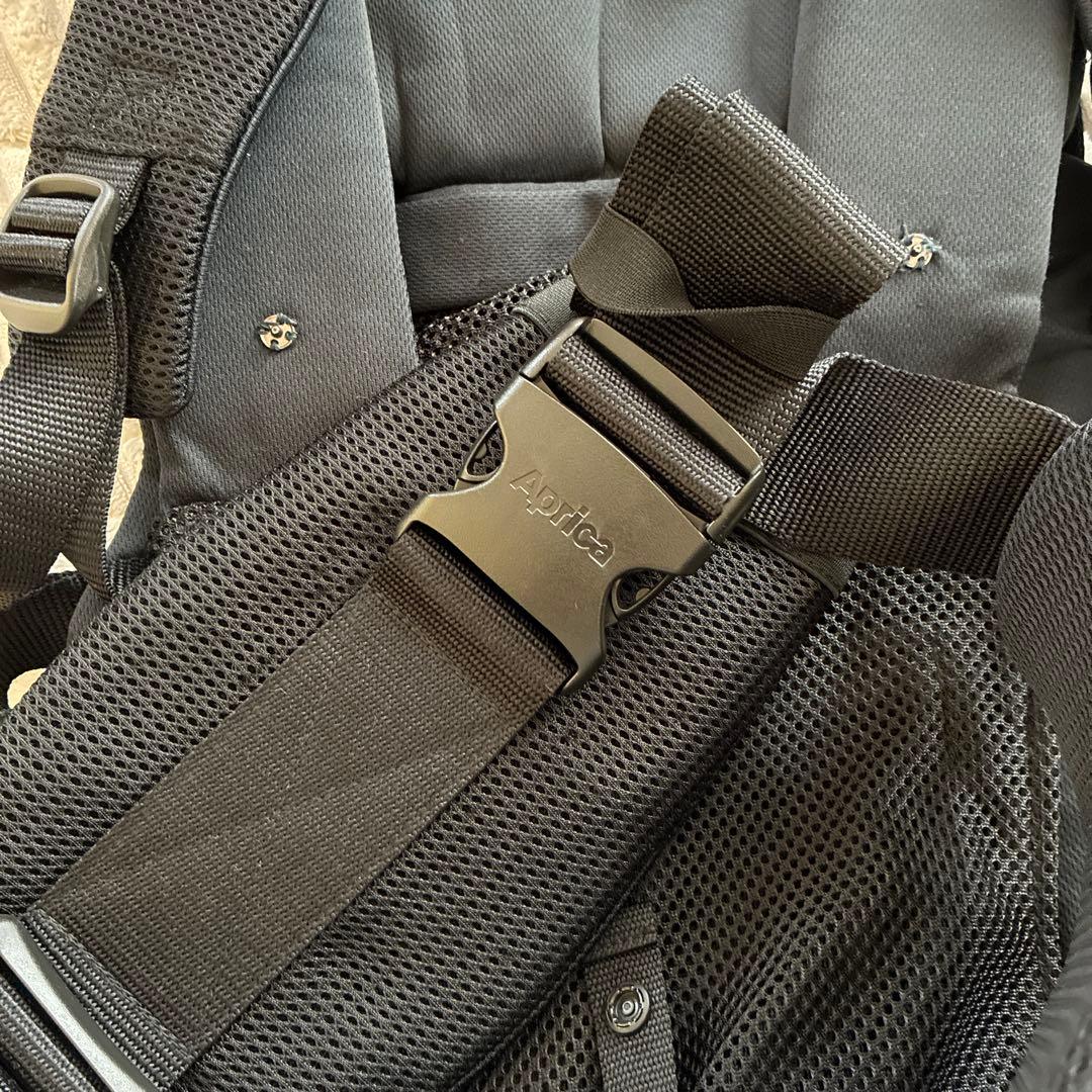 Aprica ラクリス　抱っこ紐　ブラック