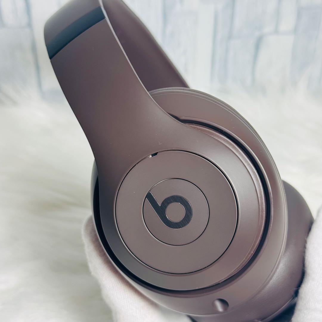 美品　Beats Studio Pro ディープブラウン