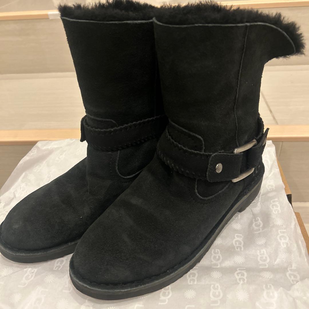 UGG ブラック ファー付きショートブーツ　24㎝