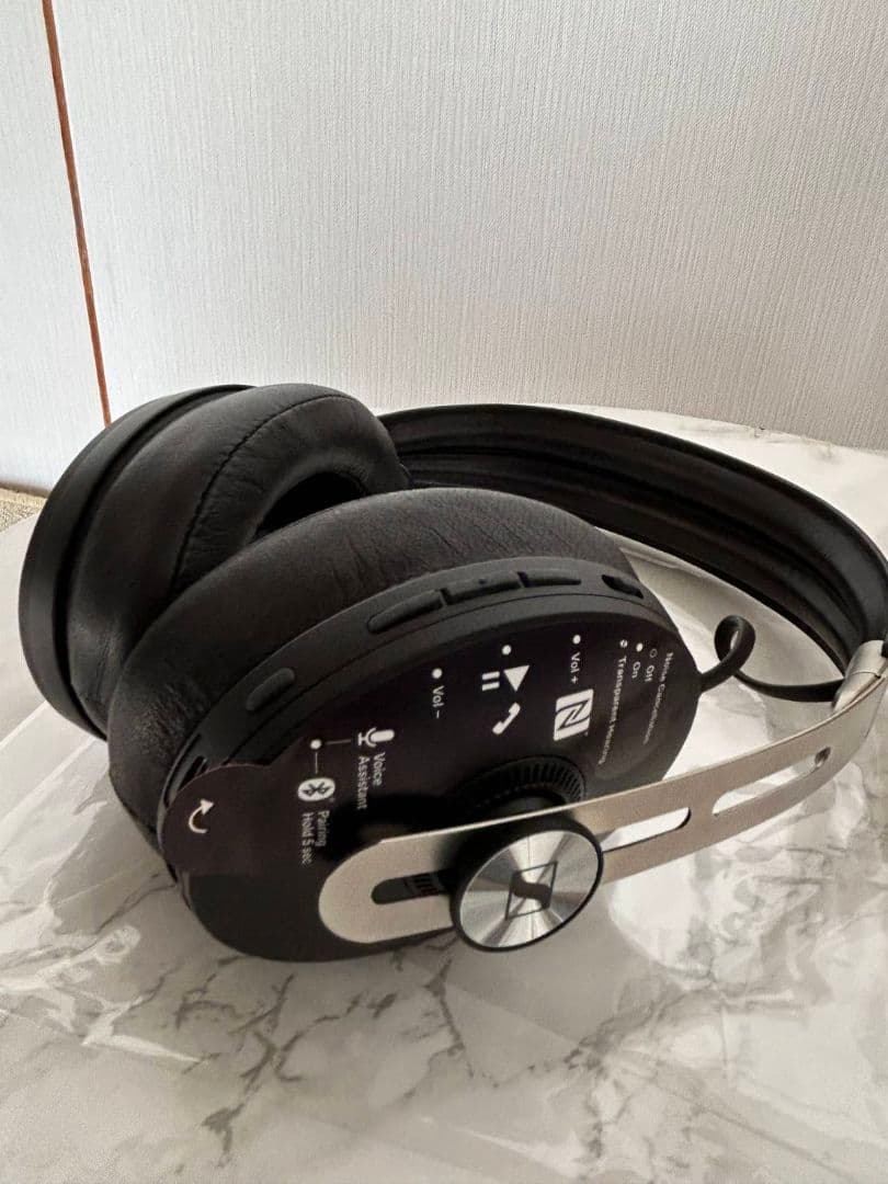 ゼンハイザー MOMENTUM ワイヤレスヘッドホン M3 美品