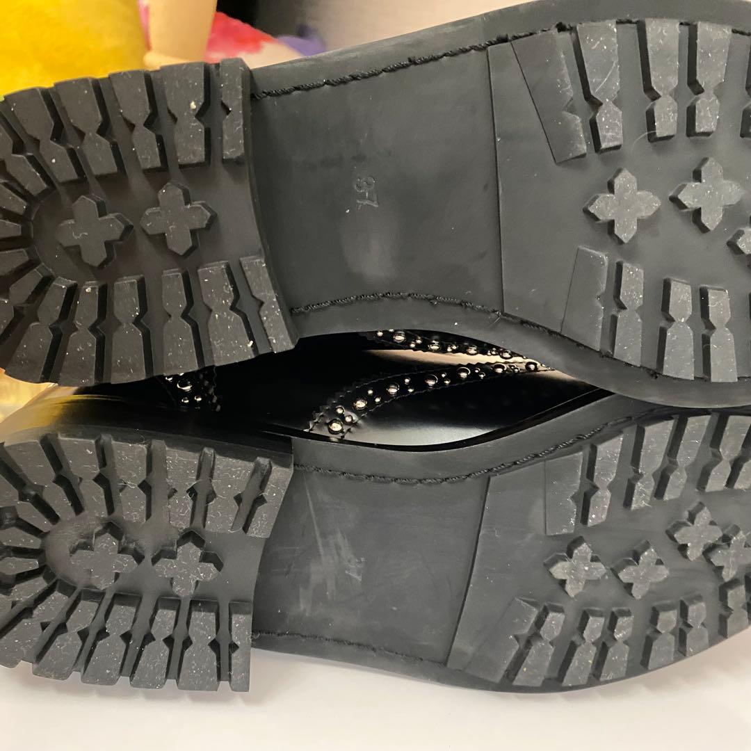 ♡ひめ８♡ アルテサノス　スタッズ付き黒レザーサイドゴアブーツ