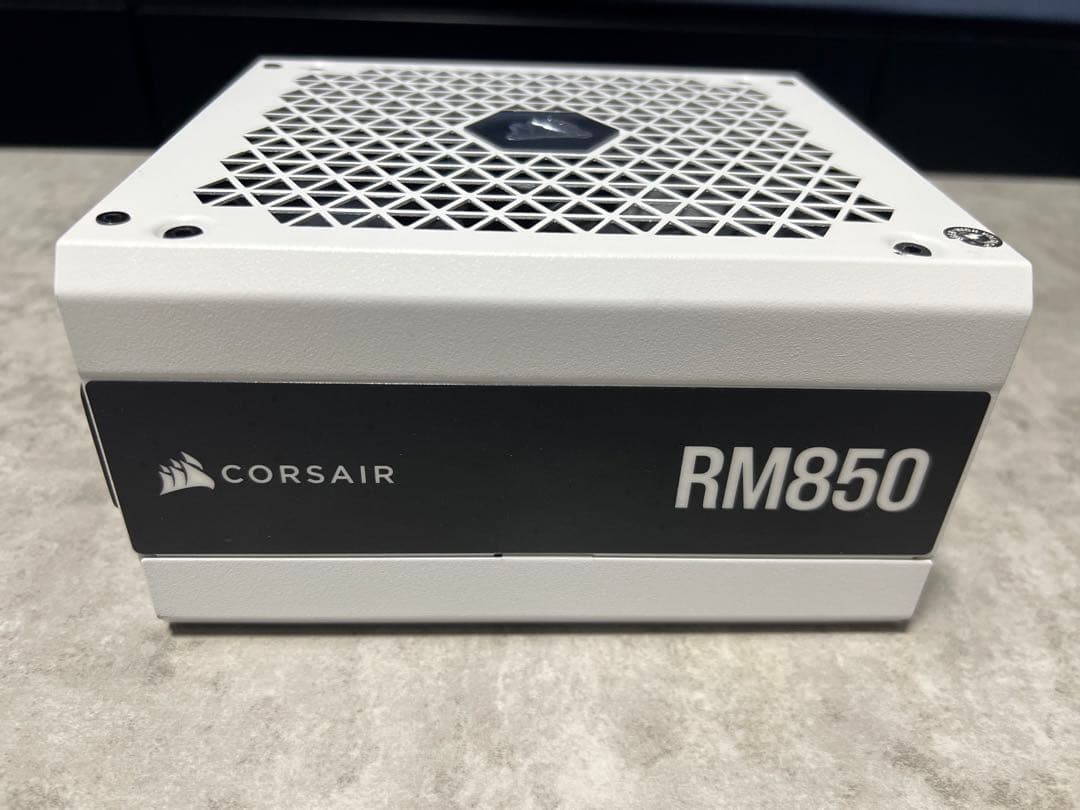 CORSAIR コルセア RM850 White 【ATX電源 850W】
