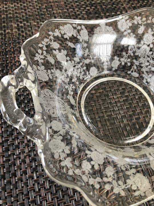 ケンブリッジ　ローズポイント　ハンドル付きボンボンボウルとボンボンプレート