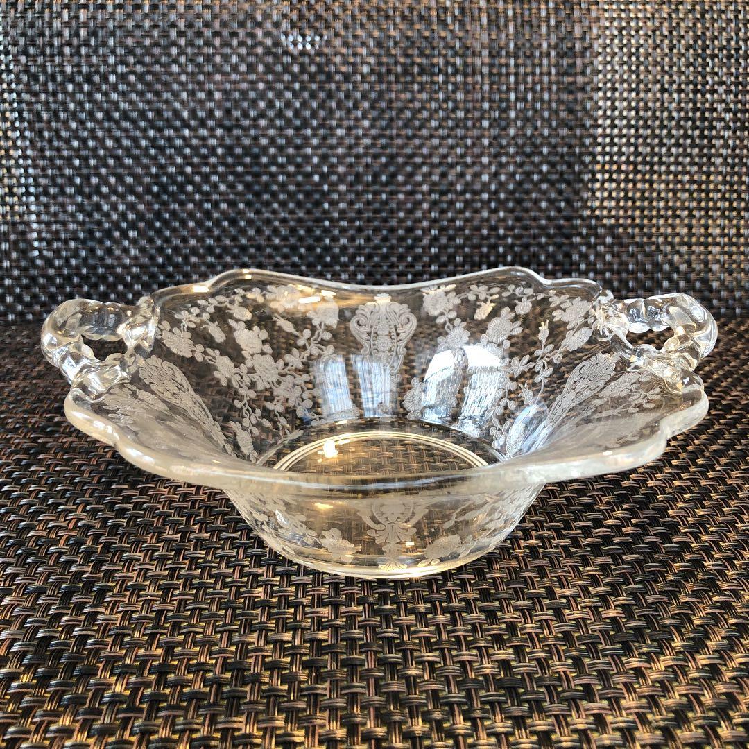 ケンブリッジ　ローズポイント　ハンドル付きボンボンボウルとボンボンプレート