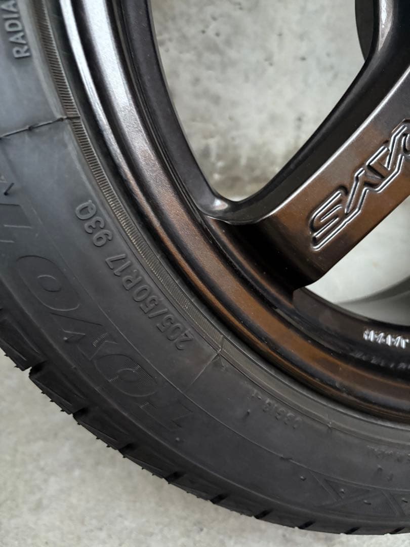 17インチ　RAYS 57CR グラムライツ PCD100 4穴　7J レイズ