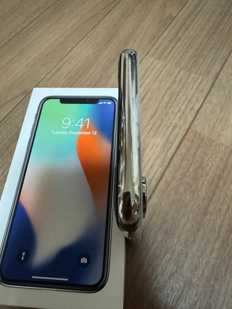 Apple iPhone X シルバー 本体のみ