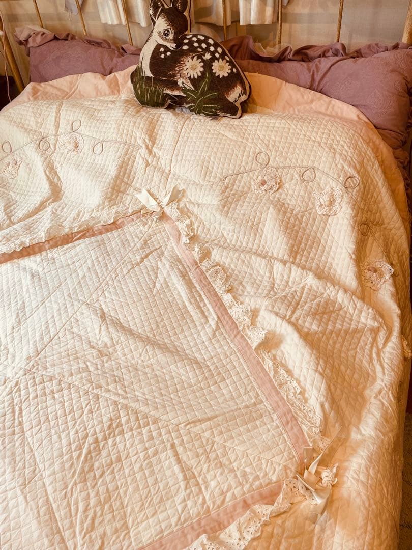 ❤️お値下げ★さえら★アンリコ★お花モチーフとリボン飾り付★キルティングマット特大