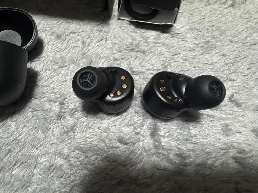 Technics EAH-AZ100 ブラック　専用レザーケース付き