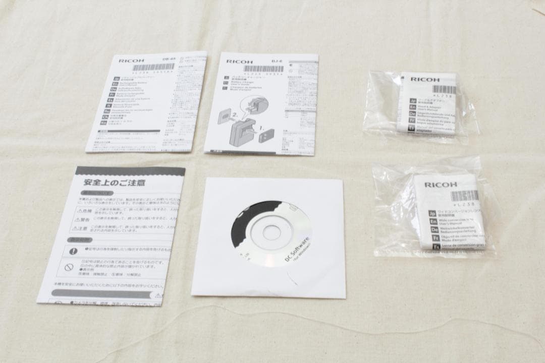 ノブ！RICOH GR DIGITAL III　デジカメ